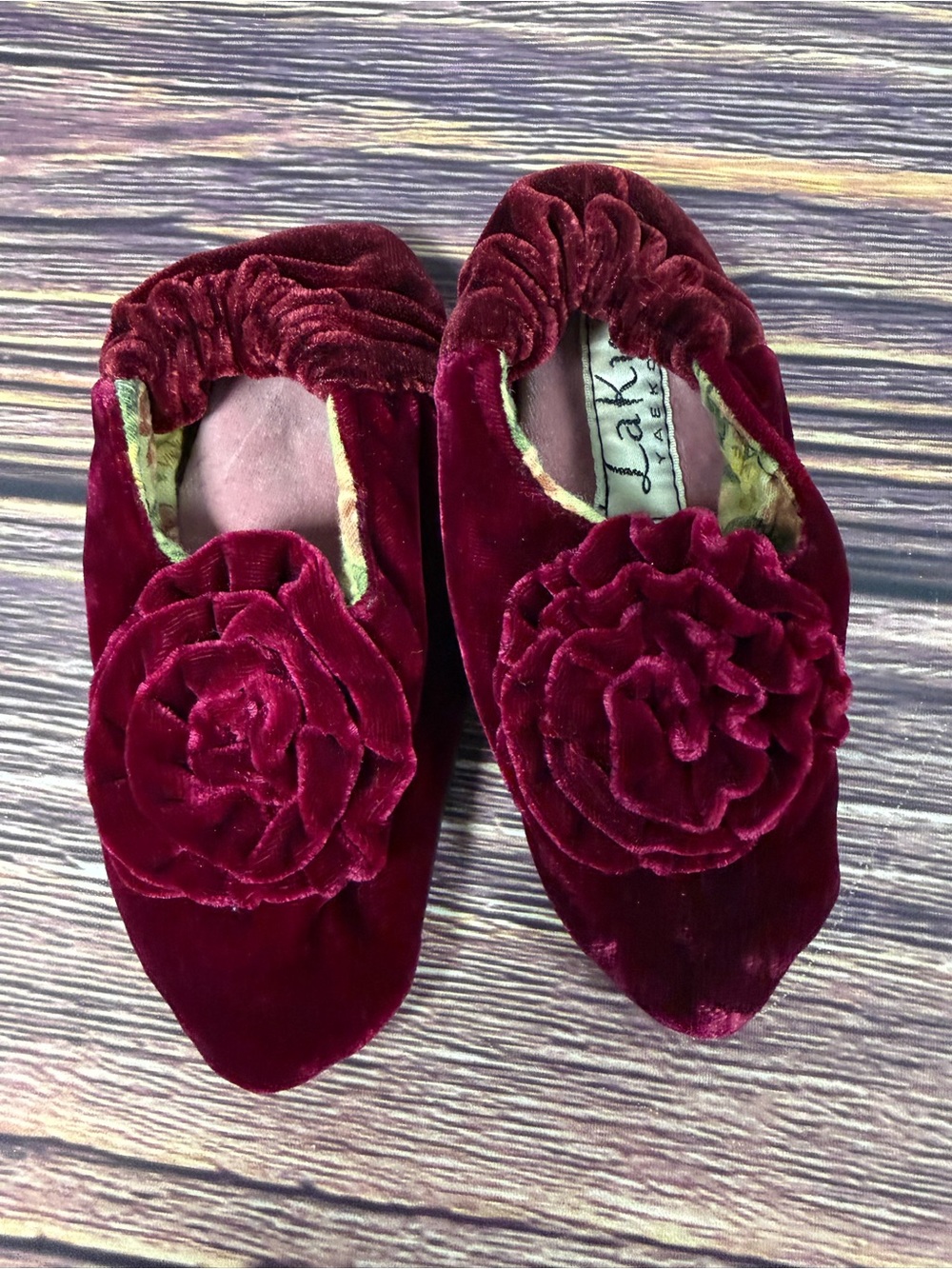 LAKU YAEKO Yamashita Velvet Toddler Slippers San Francisco Hand Made Deep Wine